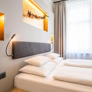 Uitgebreide Kamer met een King Size Bed